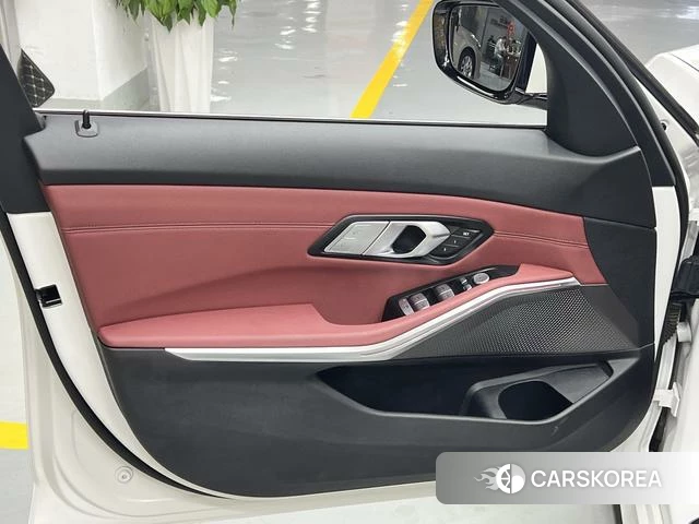 BMW 3 series 2021 Белый из Китая, фото 2