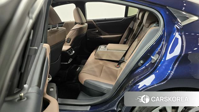 Lexus ES300h 7th generation 2025 Синий из Кореи, фото 2