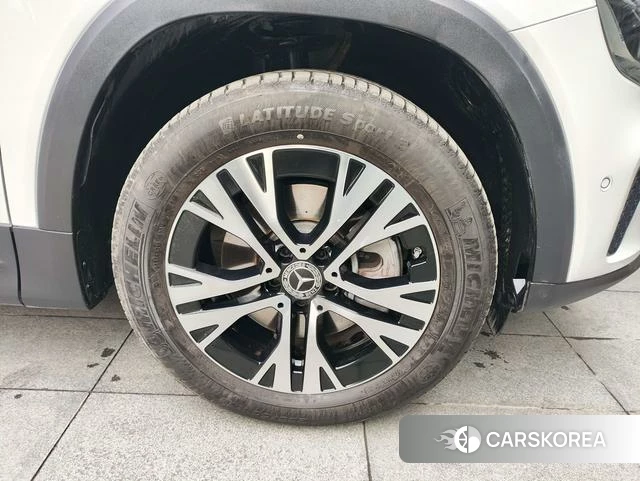 Mercedes-Benz GLB 2025 Белый из Китая, фото 2