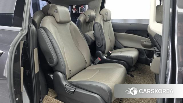 Kia The New Carnival 4th Generation 2023 Серый из Кореи, фото 2
