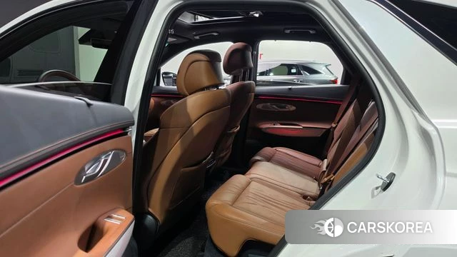 Genesis GV70 2024 Белый из Кореи, фото 2
