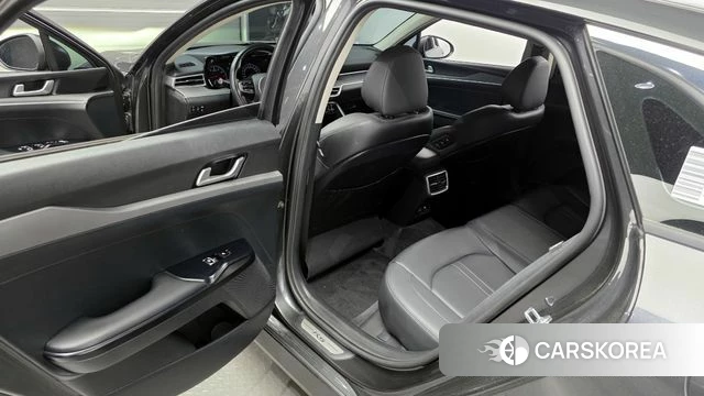 Kia K5 3rd generation 2021 Серый из Кореи, фото 2