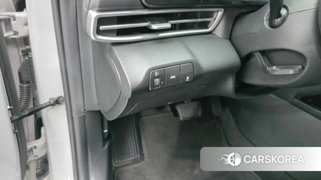 Hyundai Avante (CN7) 2022 Серебристо-серый из Кореи, фото 3
