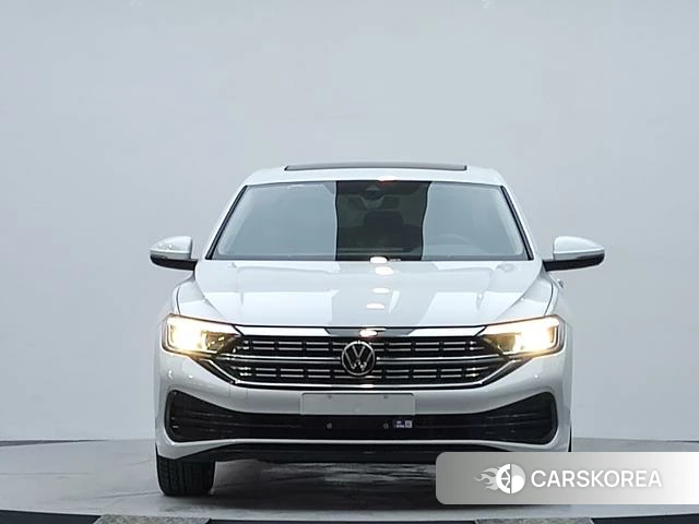 Volkswagen Sagitar 2022 Белый из Китая, фото 3