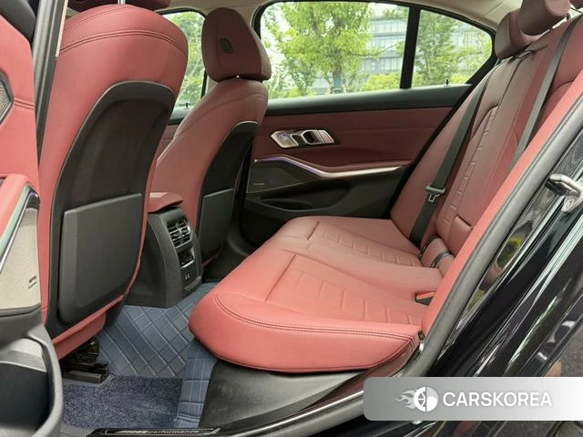 BMW 3 series 2021 Черный из Китая, фото 3