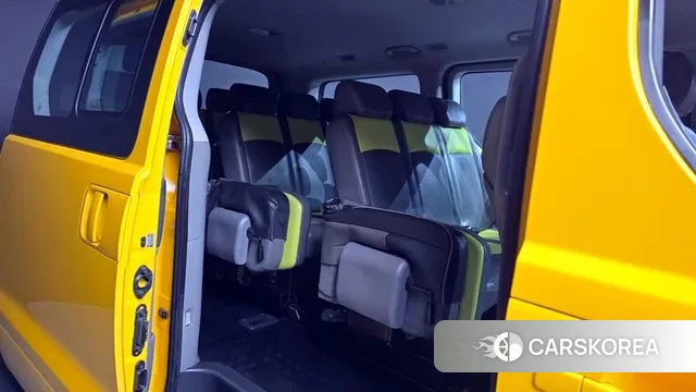 Hyundai The New Grand Starex 2018 Желтый из Кореи, фото 3