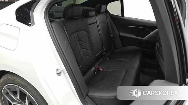 BMW 5 Series (G60) 2026 Белый из Кореи, фото 3
