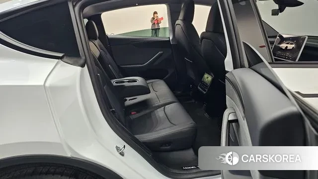 Tesla Model Y 2025 Белый из Кореи, фото 3