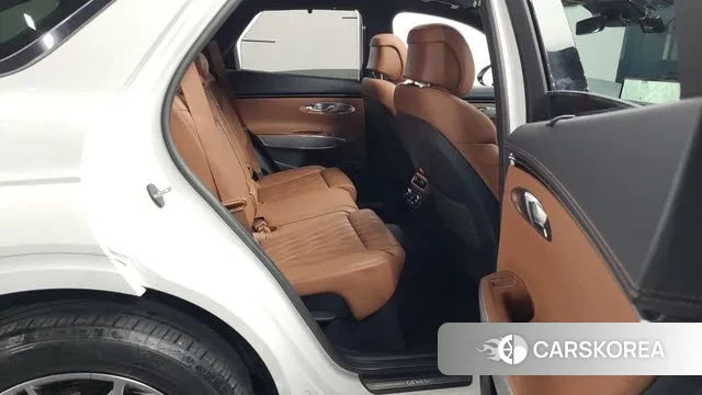 Genesis GV70 2022 Белый из Кореи, фото 3