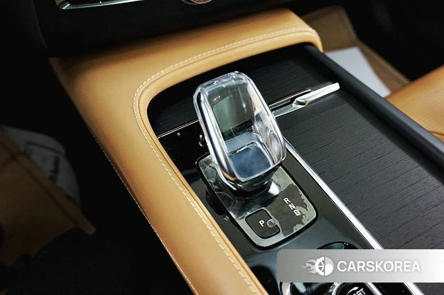Volvo XC90 second Generation 2021 Белый из Кореи, фото 3