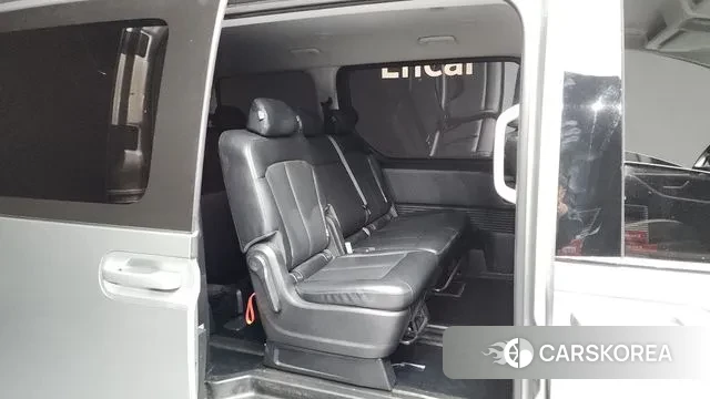 Hyundai Staria 2021 Серебряный из Кореи, фото 3