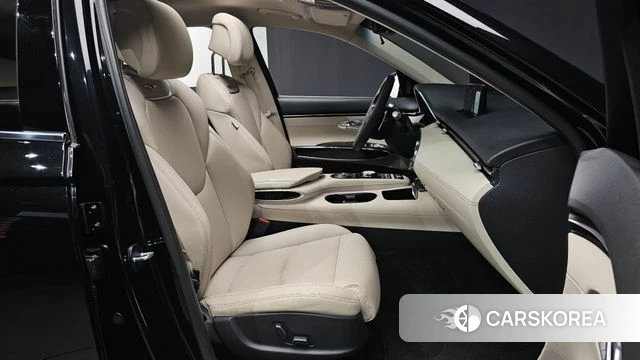 Genesis GV70 2022 Черный из Кореи, фото 3