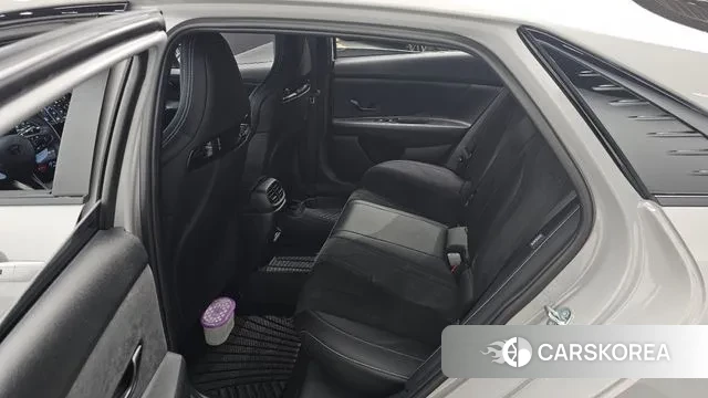 Hyundai The New Avante (CN7) 2024 Серебристо-серый из Кореи, фото 3