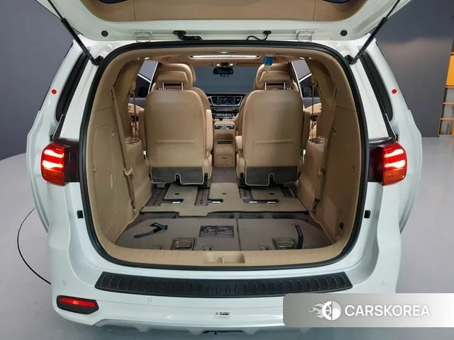 Kia The New Carnival 2018 Белый из Кореи, фото 3