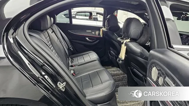 Mercedes-Benz E-Class W213 2022 Черный из Кореи, фото 3