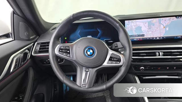BMW i4 2023 Белый из Кореи, фото 3