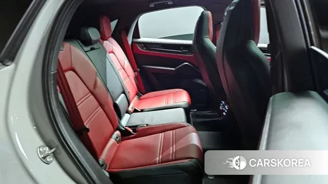 Porsche Cayenne (PO536) 2025 Серебристо-серый из Кореи, фото 3