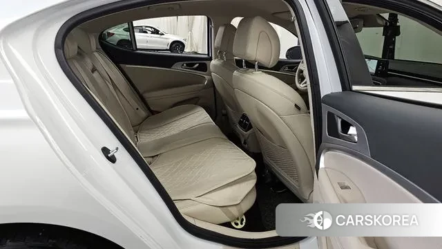 Genesis The New G70 2021 Белый из Кореи, фото 3