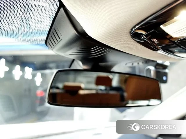 BMW 5 Series (G30) 2022 Белый из Кореи, фото 3