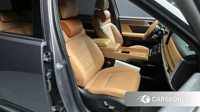 Hyundai Santa Fe (MX5) 2024 Серый из Кореи, фото 3