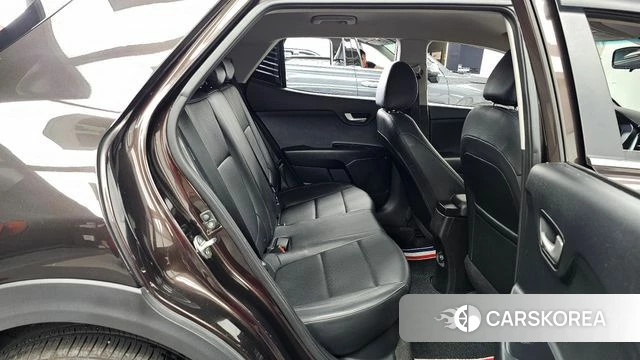 Kia Stonic 2018 Коричневый из Кореи, фото 3