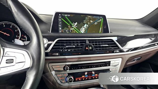 BMW 7 Series (G11) 2018 Белый из Кореи, фото 3