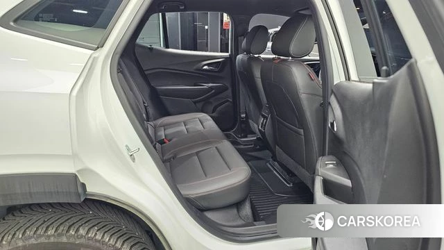 Chevrolet (GM Daewoo) Trax Crossover 2023 Белый из Кореи, фото 3