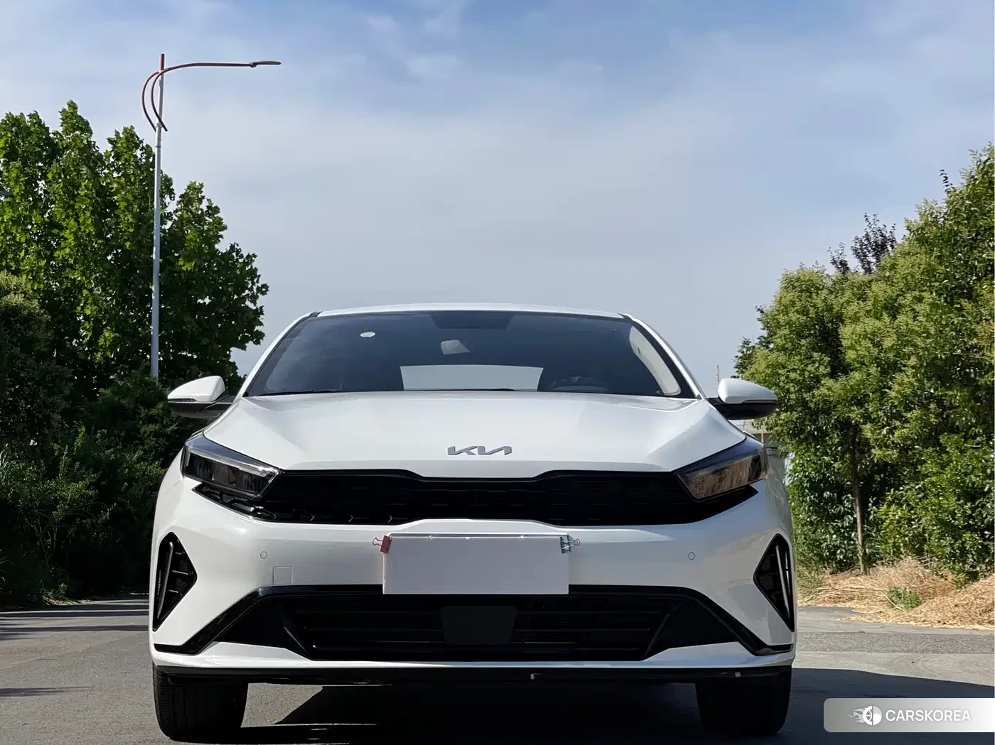 Kia K3 2026 Белый из Китая, фото 3