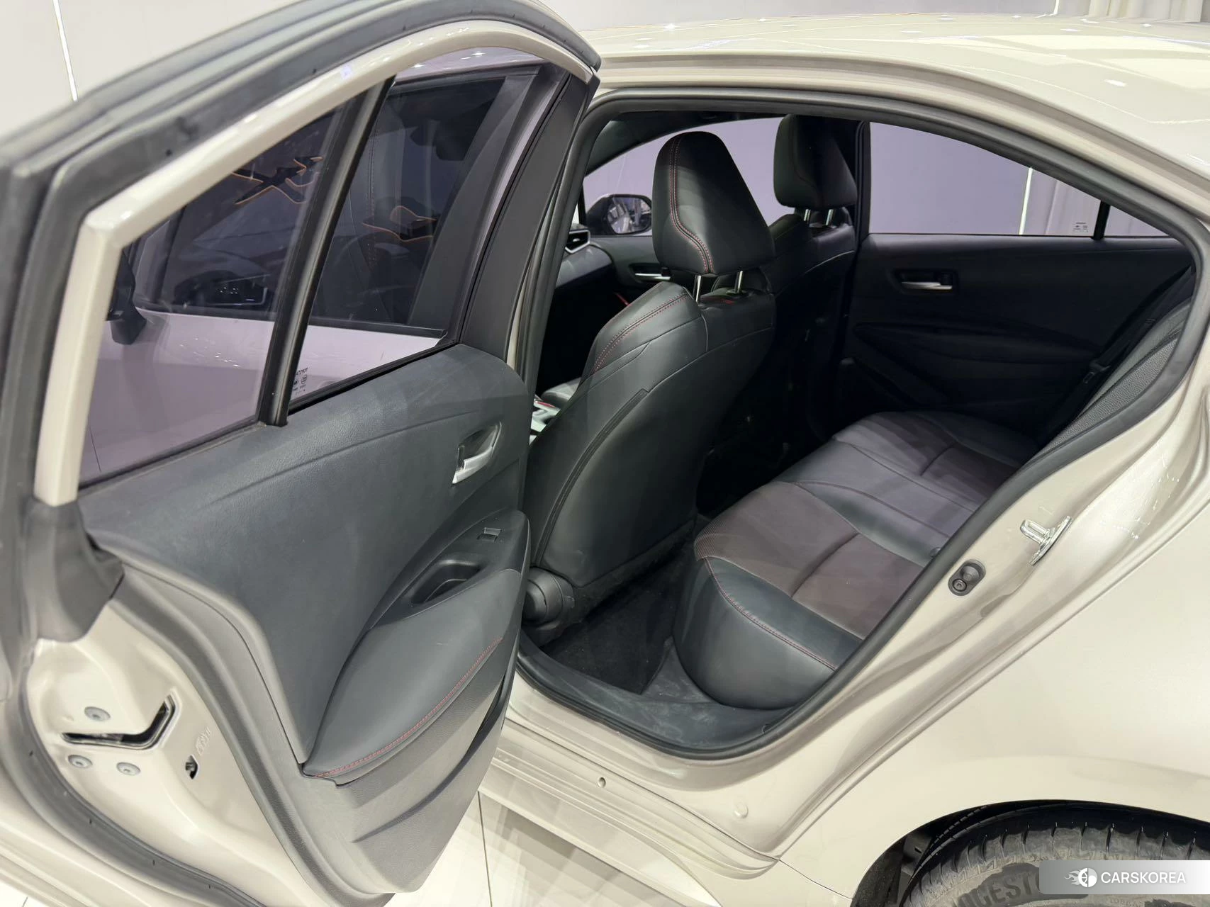 Toyota Lei Ling 2023 Серебристо-серый из Китая, фото 3