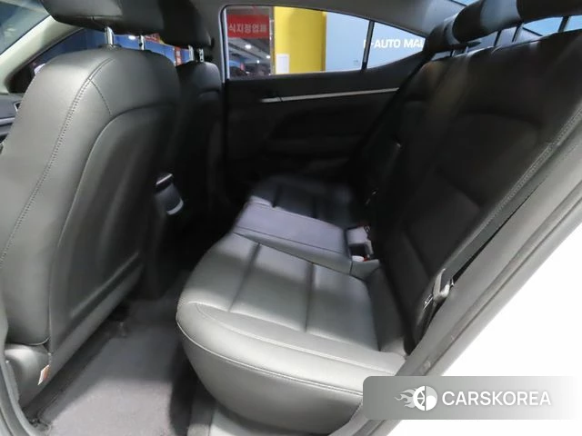 Hyundai Avante AD 2018 Белый из Кореи, фото 3