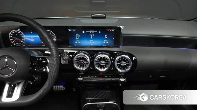 Mercedes-Benz A-Class W177 2025 Белый из Кореи, фото 3