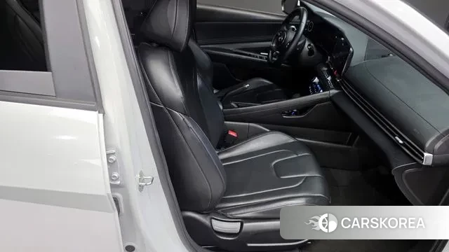 Hyundai Avante (CN7) 2021 Белый из Кореи, фото 3