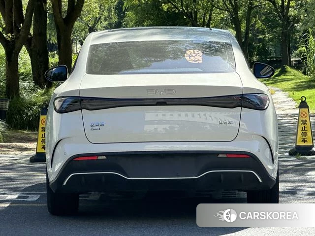 BYD Seal 06DM 2024 Серебристо-серый из Китая, фото 3