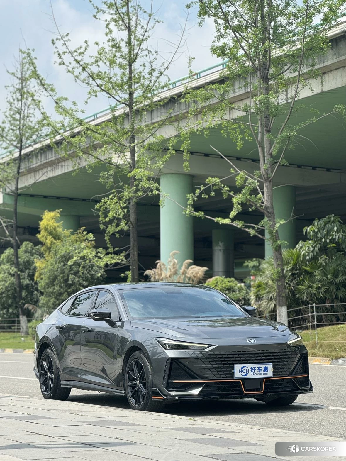 Chang'an UNI-V 2022 Темно-серый из Китая, фото 3