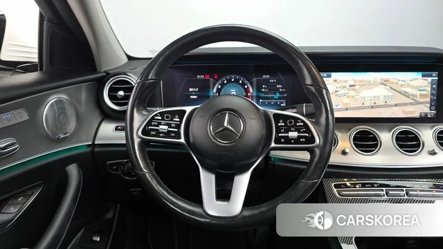 Mercedes-Benz E-Class W213 2019 Белый из Кореи, фото 3