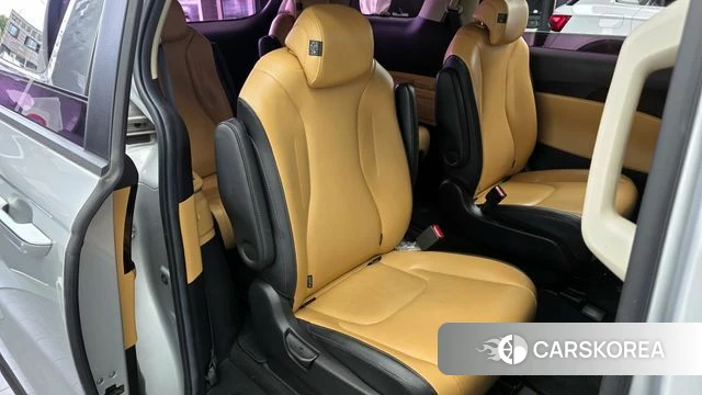 Kia Carnival 4th generation 2020 Серебряный из Кореи, фото 3