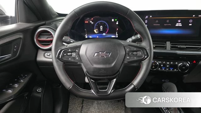 Chevrolet (GM Daewoo) Trax Crossover 2023 Белый из Кореи, фото 3