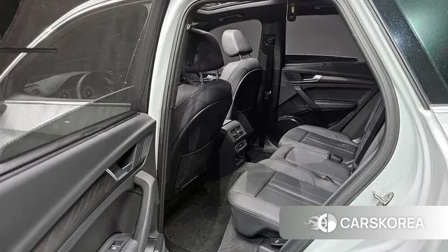 Audi Q5 (FY) 2023 Белый из Кореи, фото 3