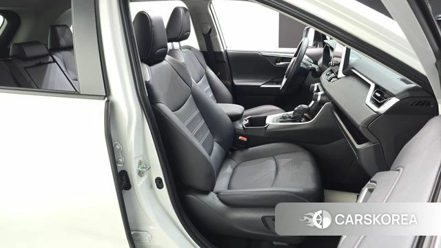 Toyota RAV4 5th Generation 2024 Белый из Кореи, фото 3