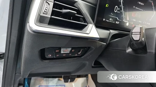 BMW 2 Series (G42) 2024 Светло-серебряный цвет из Кореи, фото 3