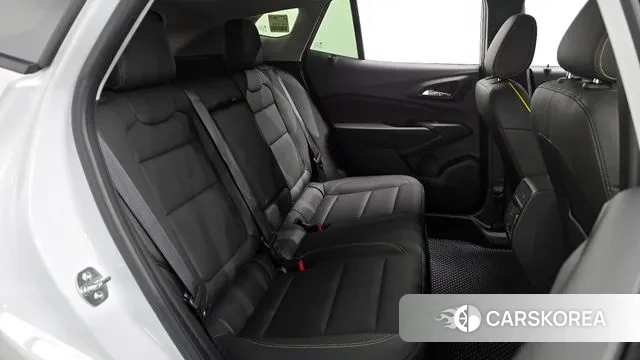 Chevrolet (GM Daewoo) Trax Crossover 2024 Белый из Кореи, фото 3