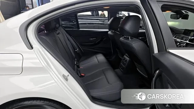 BMW 3 Series (F30) 2018 Белый из Кореи, фото 3