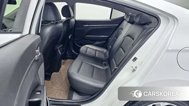 Hyundai Avante AD 2018 Белый из Кореи, фото 3