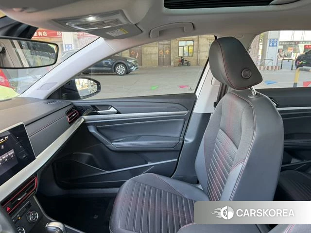 Volkswagen Lavida 2022 Белый из Китая, фото 3