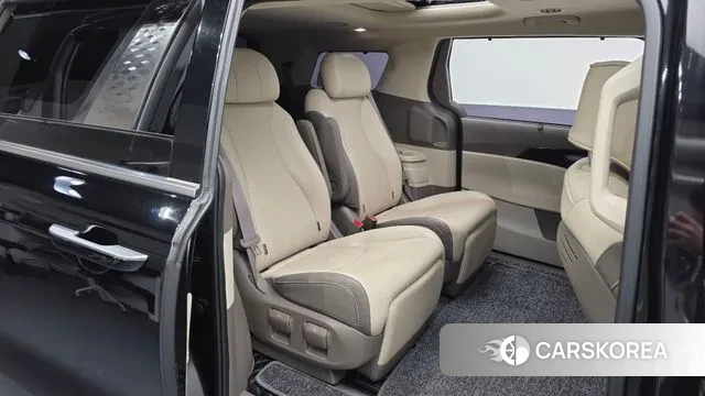 Kia Carnival 4th generation 2022 Черный из Кореи, фото 3