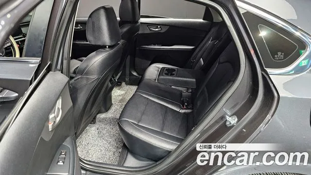 Kia Come New K3 id 2711854 из Кореи 3