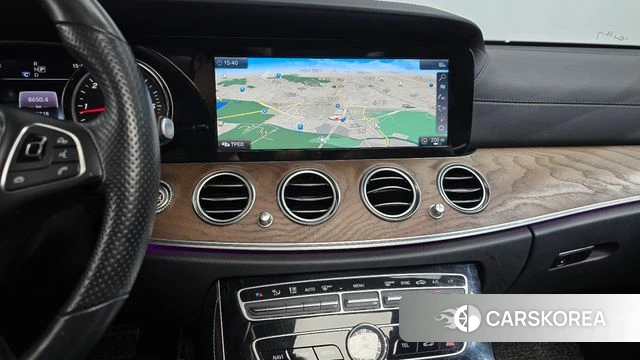 Mercedes-Benz E-Class W213 2018 Белый из Кореи, фото 3