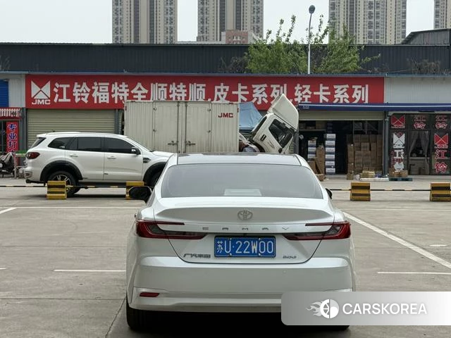Toyota Camry 2025 Белый из Китая, фото 3