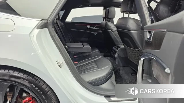 Audi A7 (4K) 2020 Белый из Кореи, фото 3