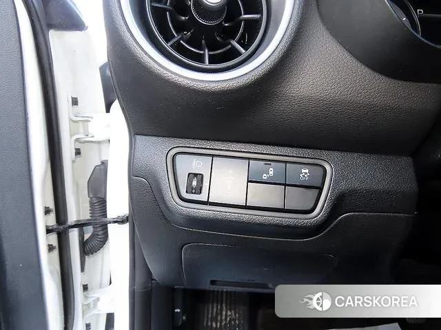 Kia The New K3 2nd generation 2021 Белый из Кореи, фото 3